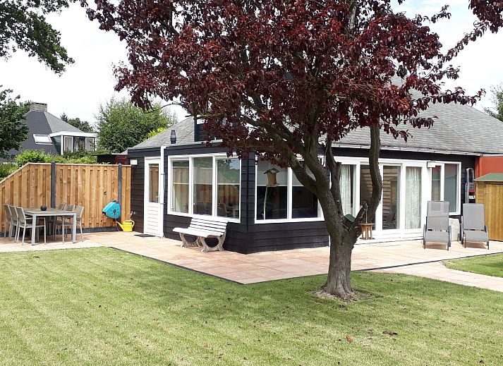 Guest house 610479 - Holiday property Tholen - Vakantiehuis am Meer in Zeeland