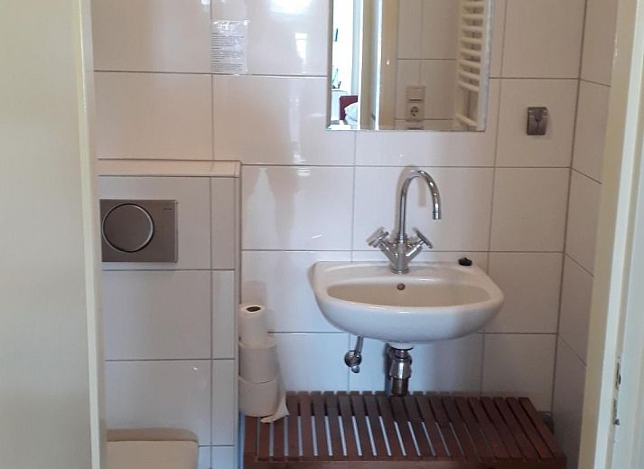 Guest house 610479 - Holiday property Tholen - Vakantiehuis am Meer in Zeeland