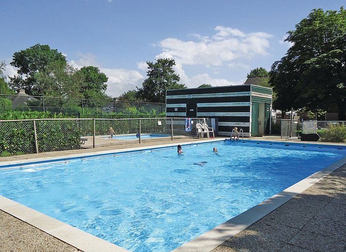 Guest house 610479 - Holiday property Tholen - Vakantiehuis am Meer in Zeeland