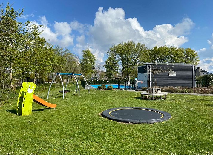 Guest house 610482 - Holiday property Tholen - Vakantiehuis "Buurtweg 61"