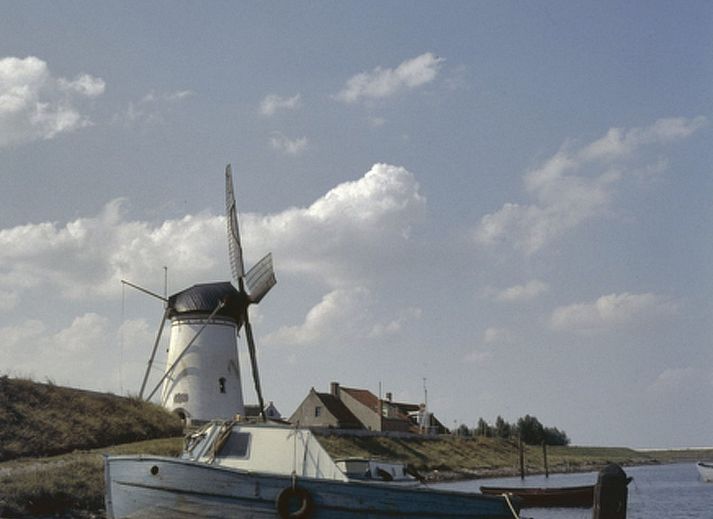 Guest house 610482 - Holiday property Tholen - Vakantiehuis "Buurtweg 61"