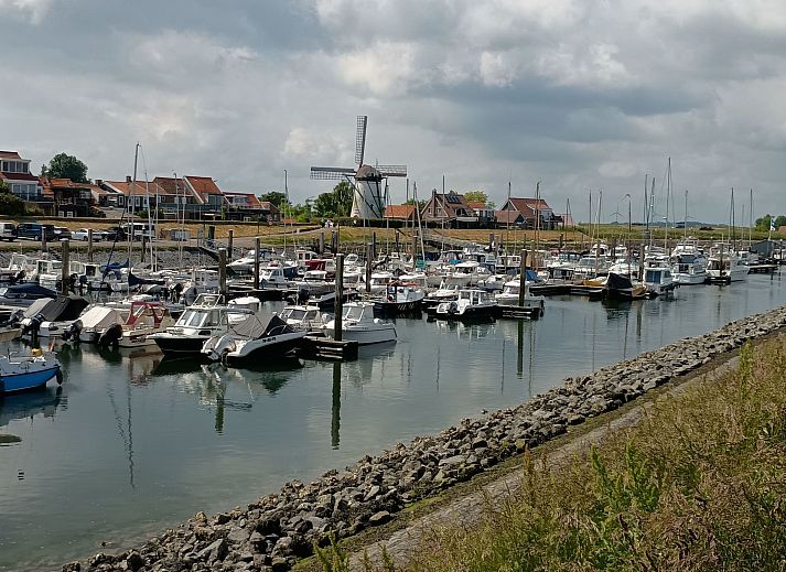 Guest house 610485 - Holiday property Tholen - Vakantiehuis Buurtweg 13