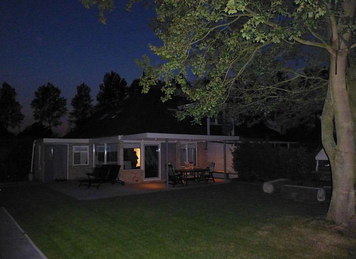 Guest house 610701 - Holiday property Tholen - Vakantiehuis Neuer schöner Bungalow