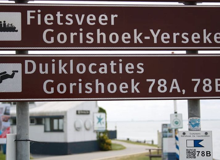 Guest house 611007 - Holiday property Tholen - Huisje in Scherpenisse