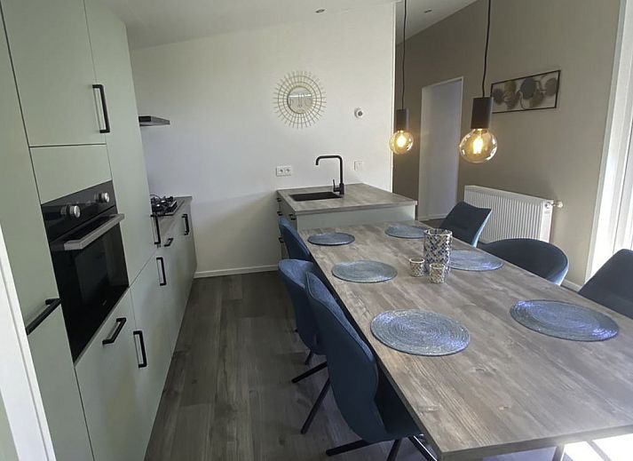 Stylish dining room and kitchen in Holiday home De Schelde, Scherpenisse, Tholen, Zeeland.