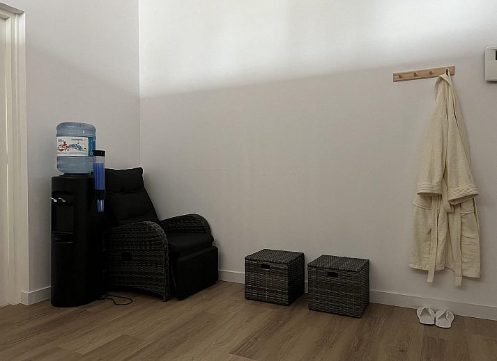 Guest house 611051 - Holiday property Tholen - VZ2322 Vakantiechalet in Scherpenisse