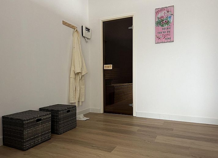 Guest house 611051 - Holiday property Tholen - VZ2322 Vakantiechalet in Scherpenisse