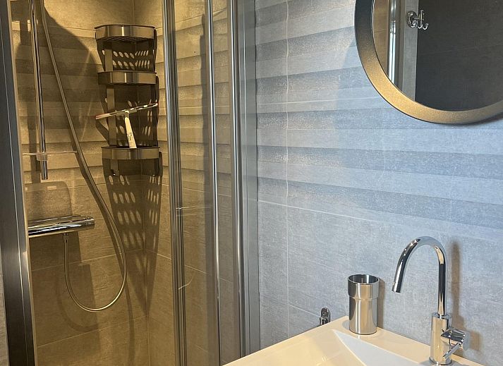 Guest house 611059 - Holiday property Tholen - VZ1110 Vakantiechalet in Scherpenisse