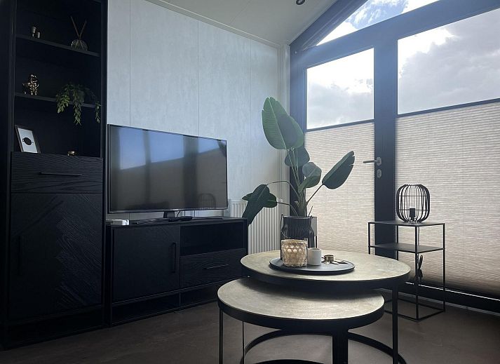 Guest house 611066 - Holiday property Tholen - VZ2411 Luxe vakantiechalet in Scherpenisse