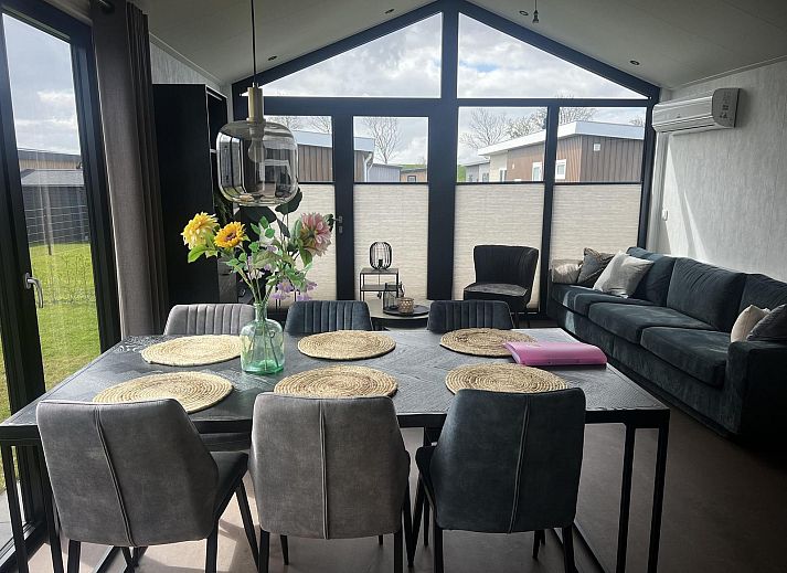 Guest house 611066 - Holiday property Tholen - VZ2411 Luxe vakantiechalet in Scherpenisse