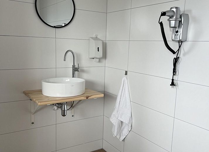 Guest house 611066 - Holiday property Tholen - VZ2411 Luxe vakantiechalet in Scherpenisse