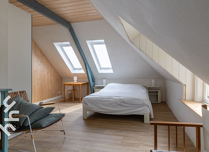 Cozy terrace at vacation home ZE1302 in Koudekerke, surrounded by green nature in Walcheren, Zeeland.