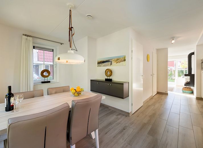 Geniet van de luxe veranda van Banckert Luxe Outdoor 4, een vakantiehuis in het prachtige Koudekerke, Walcheren, Zeeland.