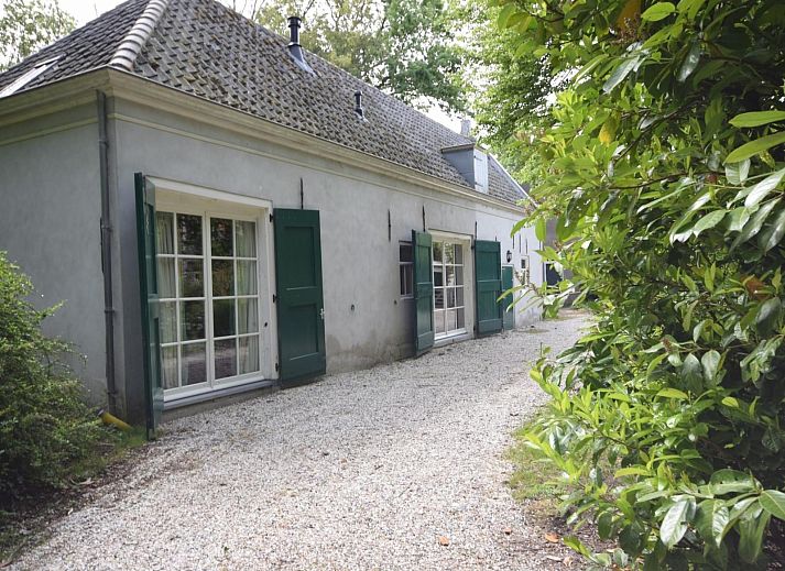 VZ2311 Ferienhaus in Koudekerke mit sonniger Terrasse und gruener Umgebung in Walcheren, Zeeland.
