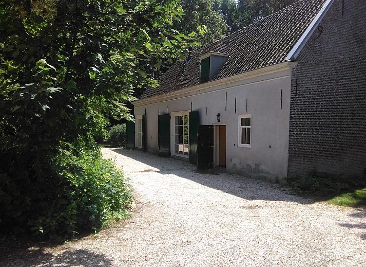 Gemuetliche Sitzecke im Ferienhaus VZ2311 in Koudekerke, ideal fuer Entspannung in Zeeland.