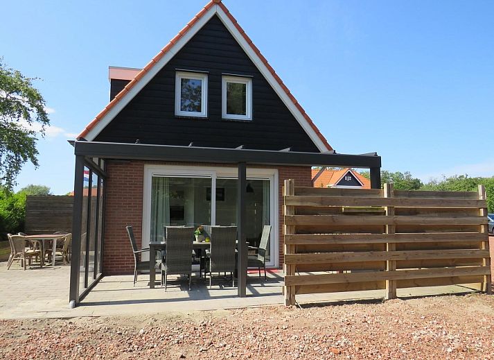 VZ488 Ferienhaus Oostkapelle mit grosser Veranda in Walcheren, Zeeland.