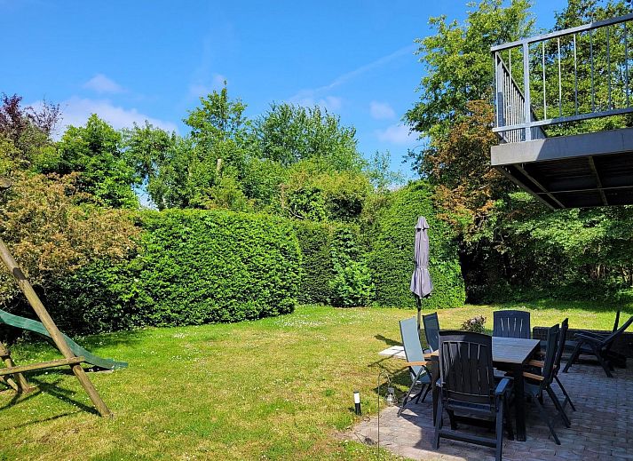 VZ2330 Vakantiehuis in Oostkapelle met ruime tuin en terras, Walcheren, Zeeland.