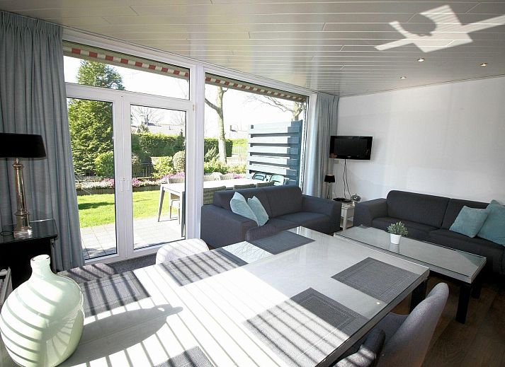 VZ986 Vakantiebungalow in Oostkapelle met een prachtig uitzicht op de tuin in Walcheren, Zeeland.