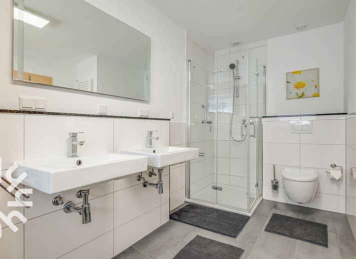 Covered terrace at vacation home ZE742 in Oostkapelle, Walcheren.