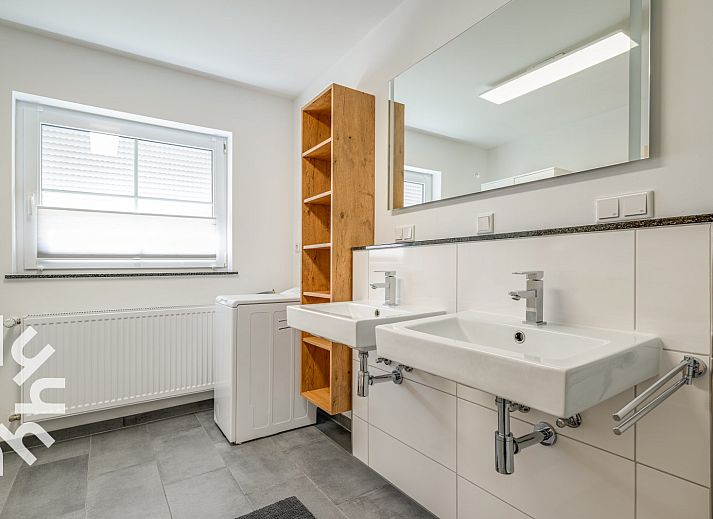 Covered terrace at vacation home ZE742 in Oostkapelle, Walcheren.