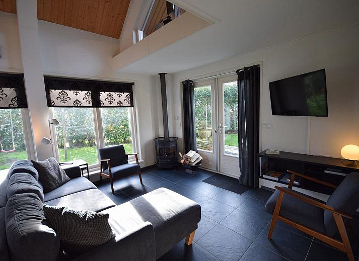 VZ1174 Ferienhaus in Oostkapelle mit grosser Terrasse in der gruenen Umgebung von Walcheren, Zeeland.