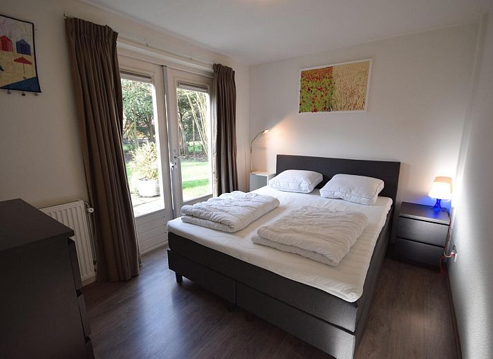 Seitenansicht von VZ1174 Ferienhaus in Oostkapelle, Walcheren, mit schoener Terrasse.