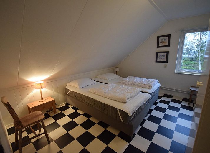 Covered sitting area in the garden of VZ1157 Detached very spacious vacation home in Oostkapelle, Walcheren.