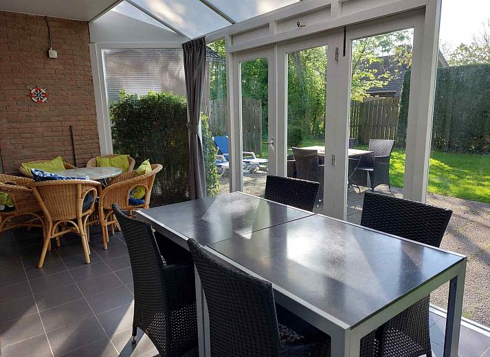 ZE319 Ferienhaus in Oostkapelle Walcheren mit grossem Garten und moderner Architektur