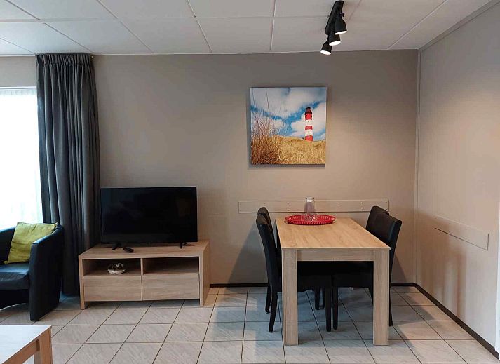 Modernes Badezimmer in ZE319 Ferienhaus Oostkapelle Walcheren mit Dusche und Toilette