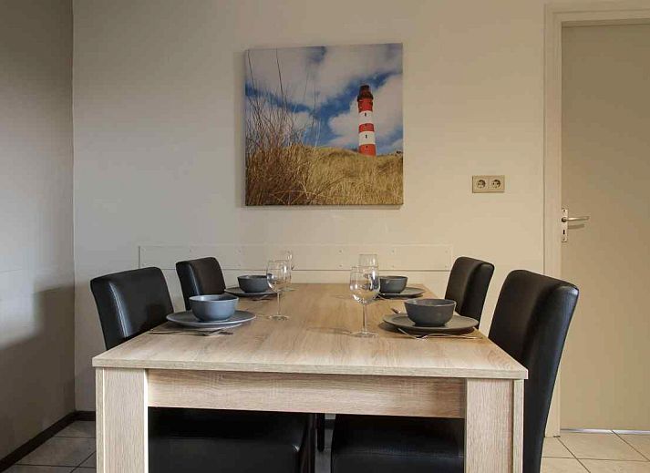 Gemuetliche Kueche im ZE319 Ferienhaus Oostkapelle Walcheren mit Essecke