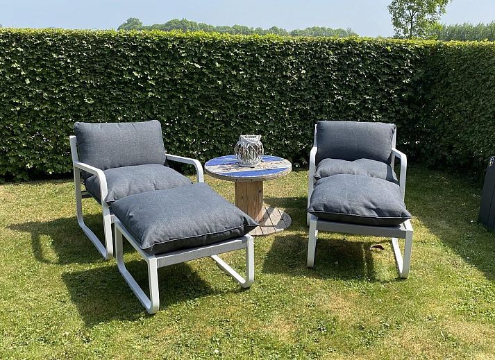 VZ833 Ferienhaus Oostkapelle, moderne Kueche und Essbereich im Ferienhaus Walcheren, Zeeland.