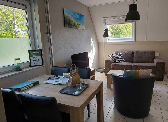 Stilvolles Waschbecken im Ferienhaus ZE320 in Oostkapelle, Walcheren, fuer einen komfortablen Aufenthalt.