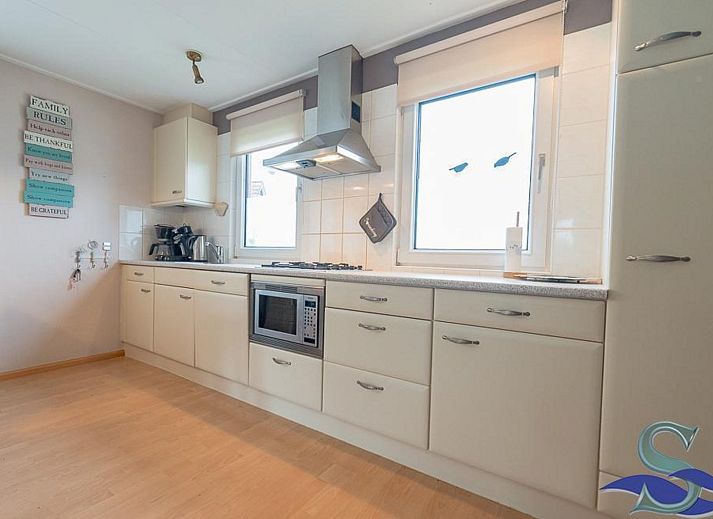 Grosser Garten im Ferienhaus VZ1162 in Oostkapelle, Walcheren, ideal zum Entspannen.