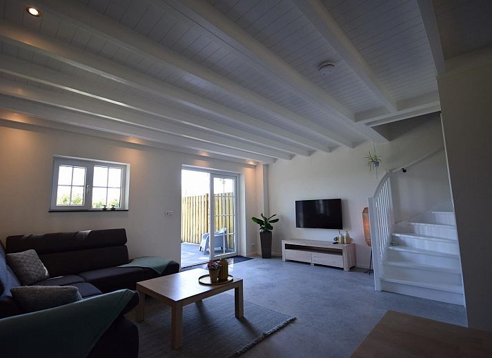 VZ1167 Doppelhaushaelfte in Oostkapelle mit Aussenbereich und Essplatz in Walcheren, Zeeland.