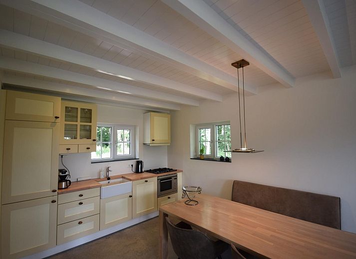 VZ1167 Doppelhaushaelfte in Oostkapelle mit Aussenbereich und Essplatz in Walcheren, Zeeland.