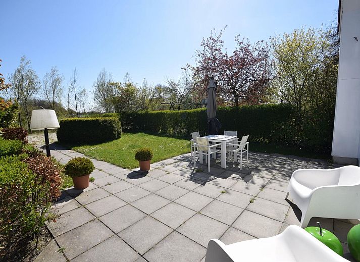 VZ2315 Freistehendes Ferienhaus in Oostkapelle mit modernem Aussenbereich und Terrasse in Walcheren, Zeeland.