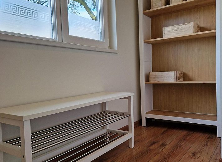 Cozy terrace at VZ073 Holiday bungalow Oostkapelle, Walcheren, surrounded by nature.