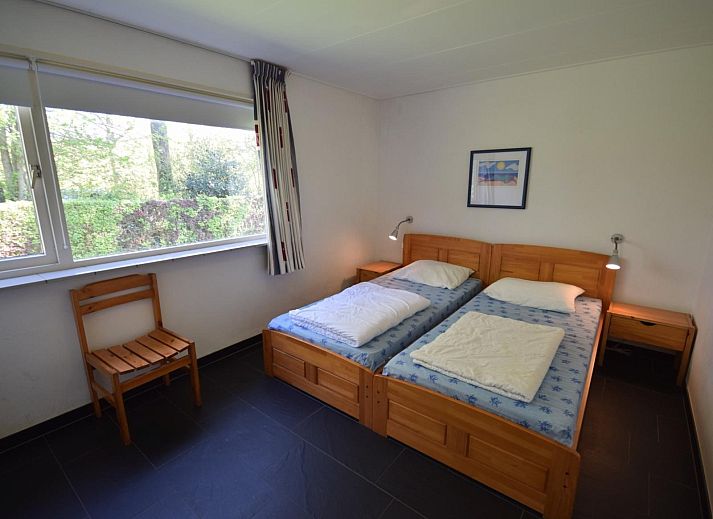 Aussenansicht von VZ1185 Ferienbungalow in Oostkapelle, umgeben von Natur in Walcheren, Zeeland.