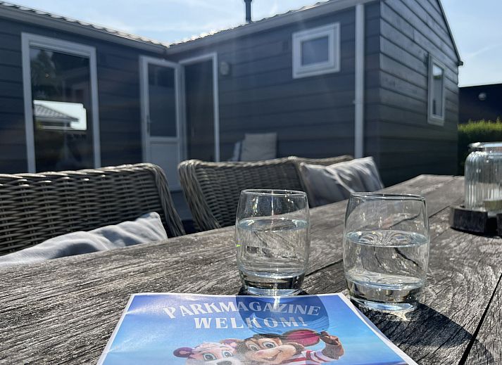 Gemuetliches Wohnzimmer im Ferienhaus ZE1509, Oostkapelle, Walcheren, Zeeland.