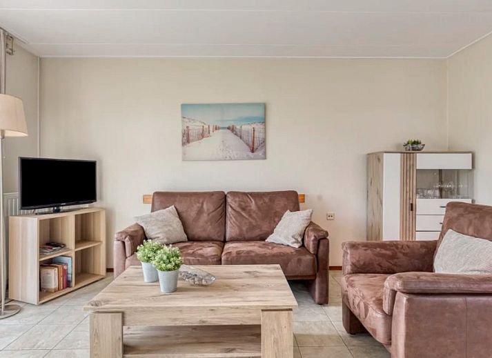 Vakantiewoning Oostkapelle in Zeeland, charmant vakantiehuis met zonnig terras en groene tuin, op 800 meter van het strand in Walcheren.