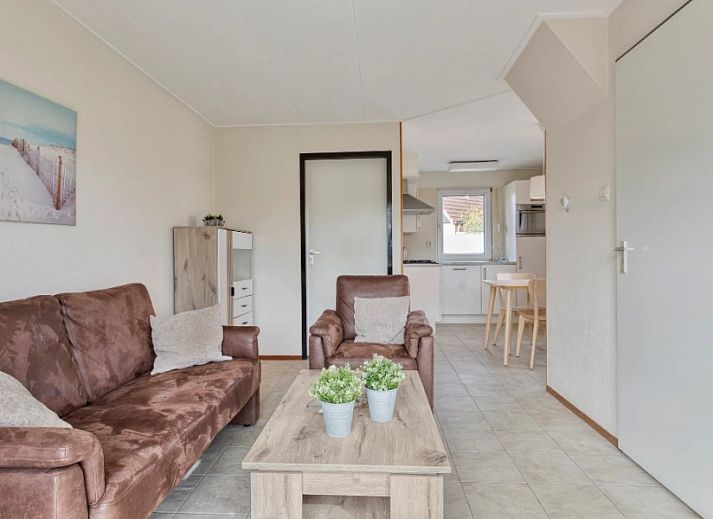 Vakantiewoning Oostkapelle in Walcheren, Zeeland, biedt een charmant vakantiehuis dicht bij het strand, omgeven door natuur en rust.