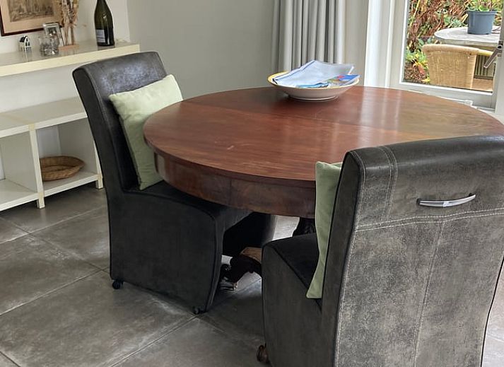 Toegangspoort naar Huisje in Oostkapelle, vakantiehuis in Zeeland.