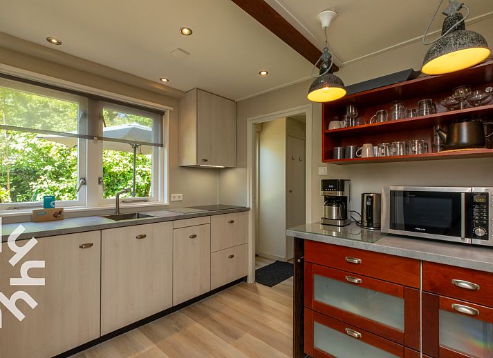 Compact toilet in vacation home ZE721, Oostkapelle, Walcheren.