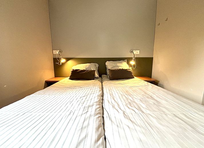 Comfortable living room in Apartment Boszicht 1, Oostkapelle, Walcheren, with modern furnishings.