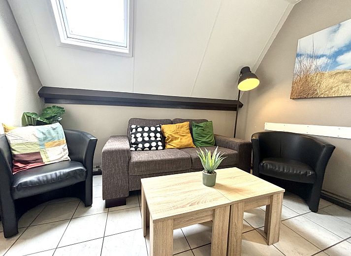 Volledig uitgeruste keuken in Appartement Boszicht 3, Oostkapelle, Walcheren, Zeeland met moderne apparatuur.