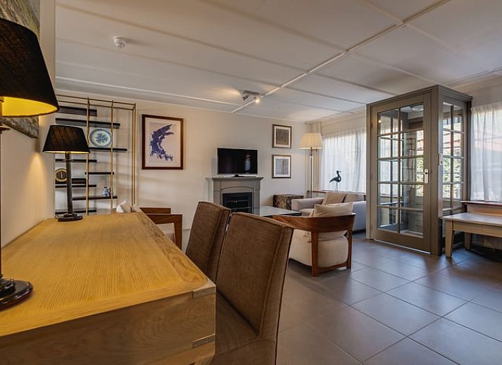 Vacation cottage in Oostkapelle with sunny terrace and green garden in Walcheren, Zeeland.