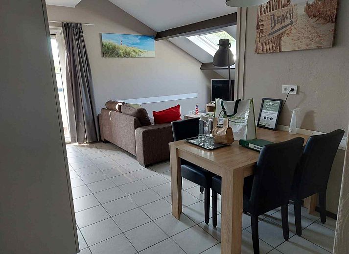 ZE322 vakantiehuis in Oostkapelle op Walcheren, Zeeland met ruime tuin en groene omgeving.