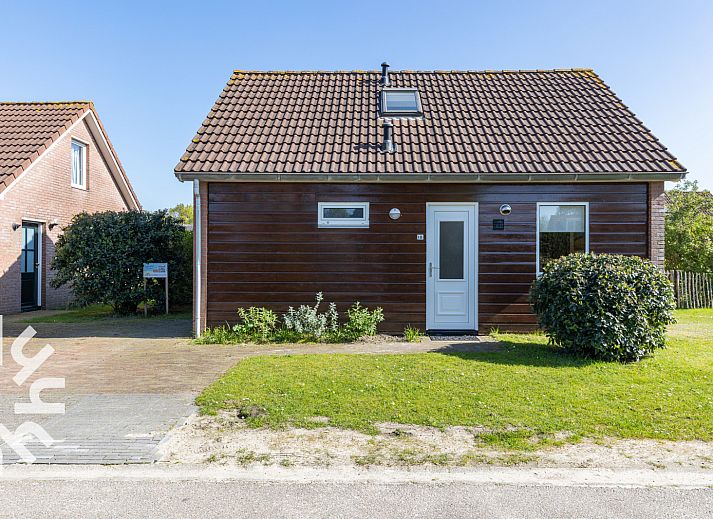 Cozy bedroom with two beds in vacation home ZE414, Oostkapelle, Walcheren, Zeeland.