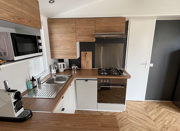 Comfortabele buitenruimte van VZ1147 Vakantiechalet in Oostkapelle, Zeeland.