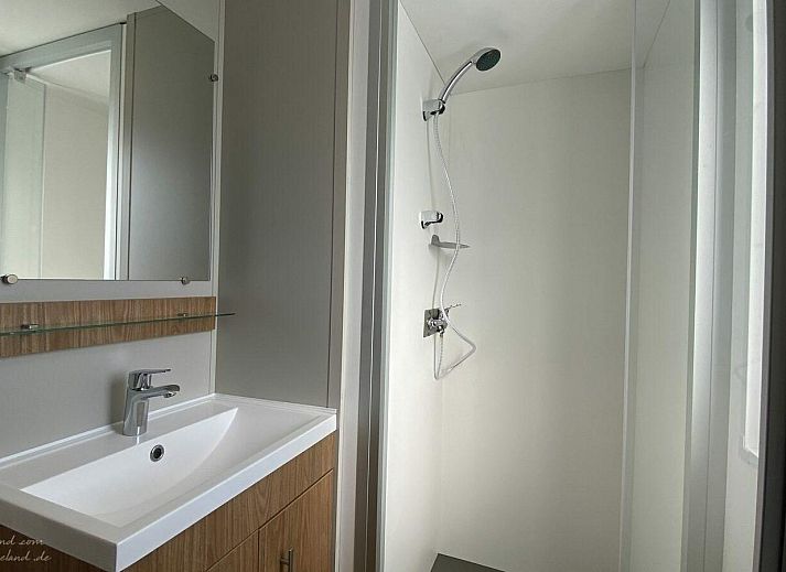 Gezellige terrasruimte van VZ2332 Vakantiechalet in Oostkapelle, Walcheren, Zeeland.